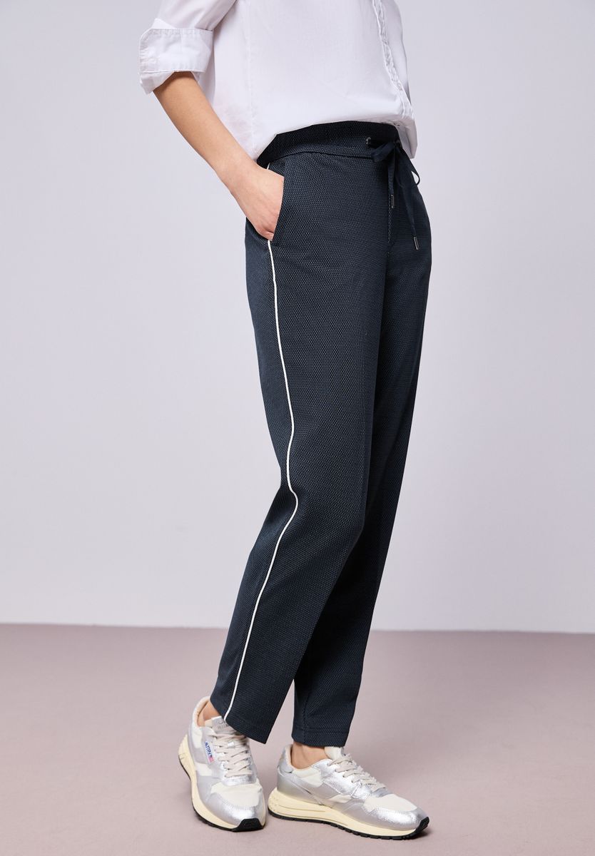 Slim Leg Hose