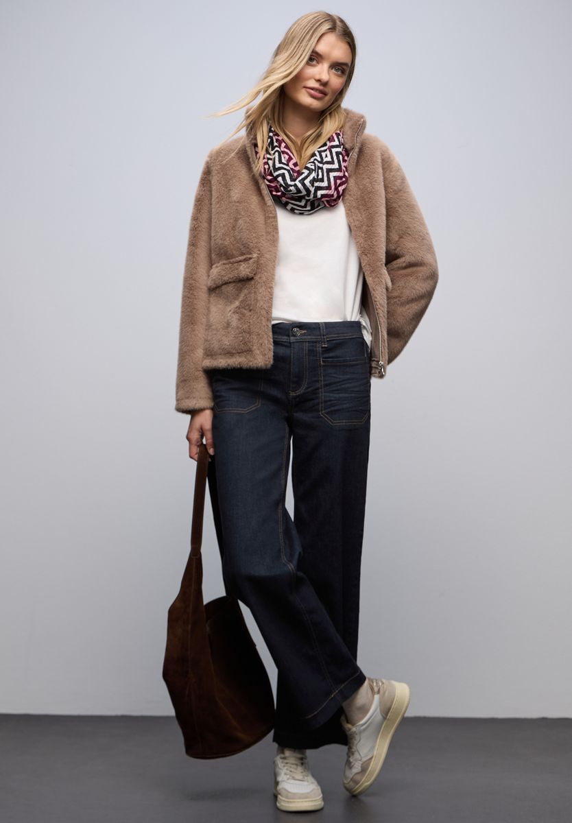 Rinsed Wide Leg Jeans