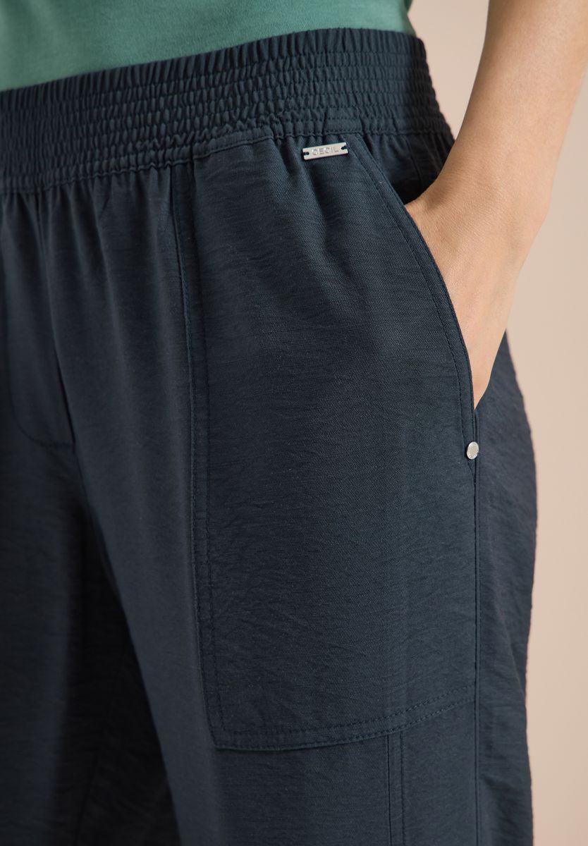 Mid Waist Slim Leg Hose im Loose Fit