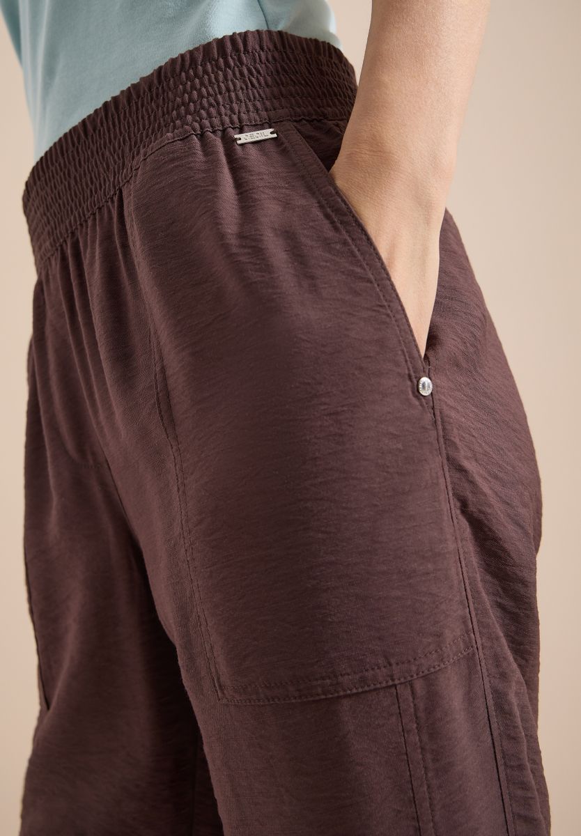 Mid Waist Slim Leg Hose im Loose Fit