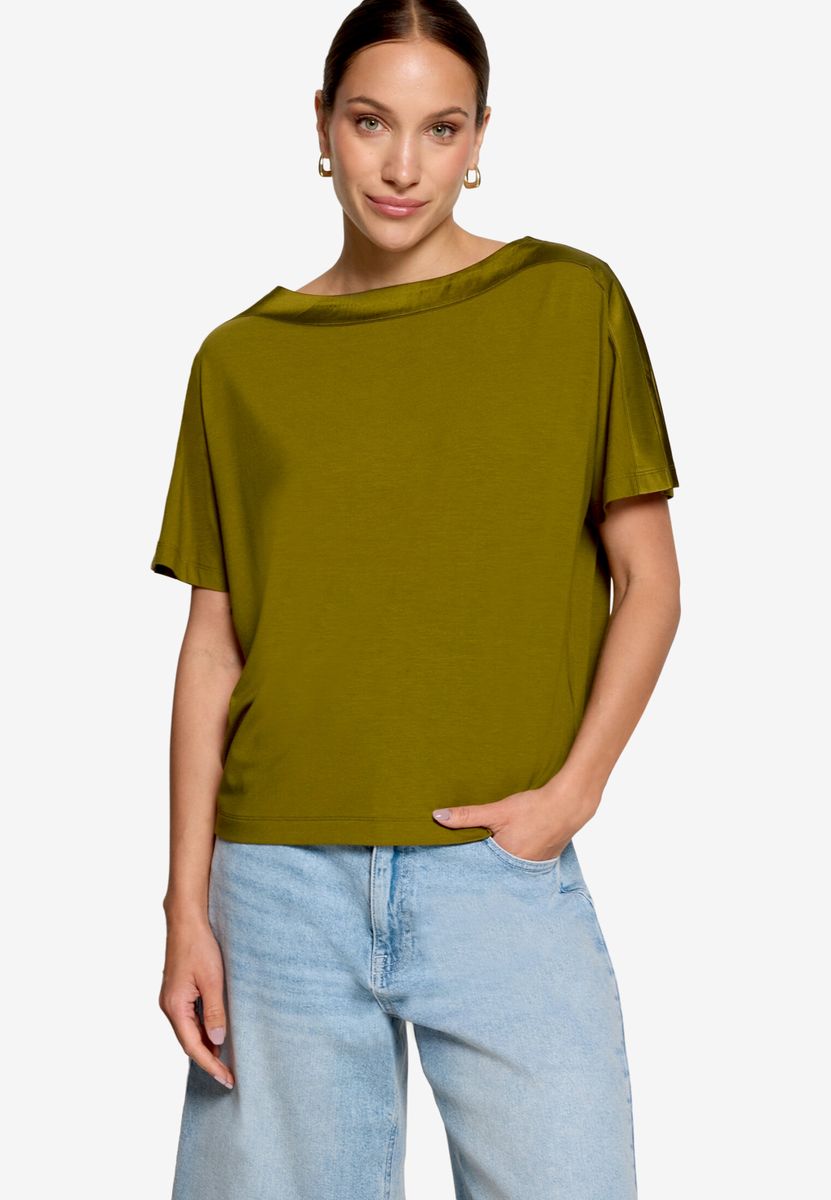 T-Shirt  mit U-Boot Ausschnitt