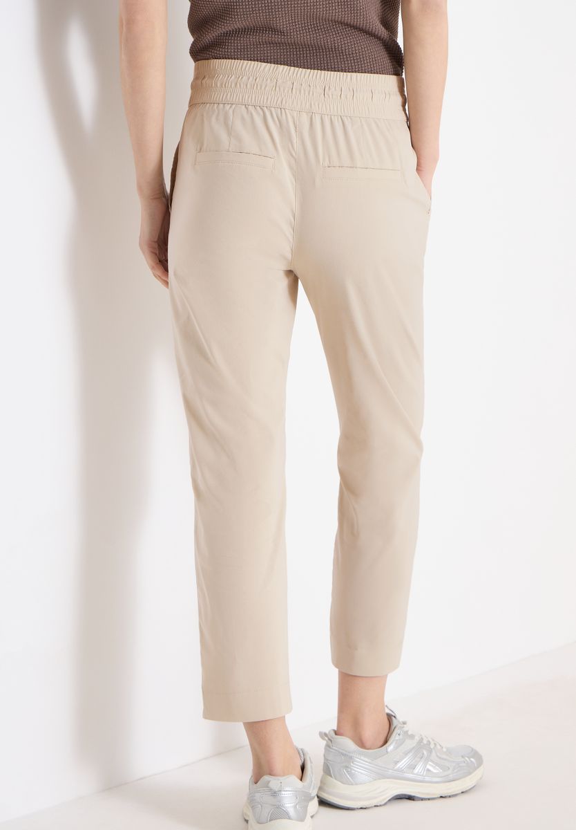 Mid Waist Slim Leg Hose im Casual Fit