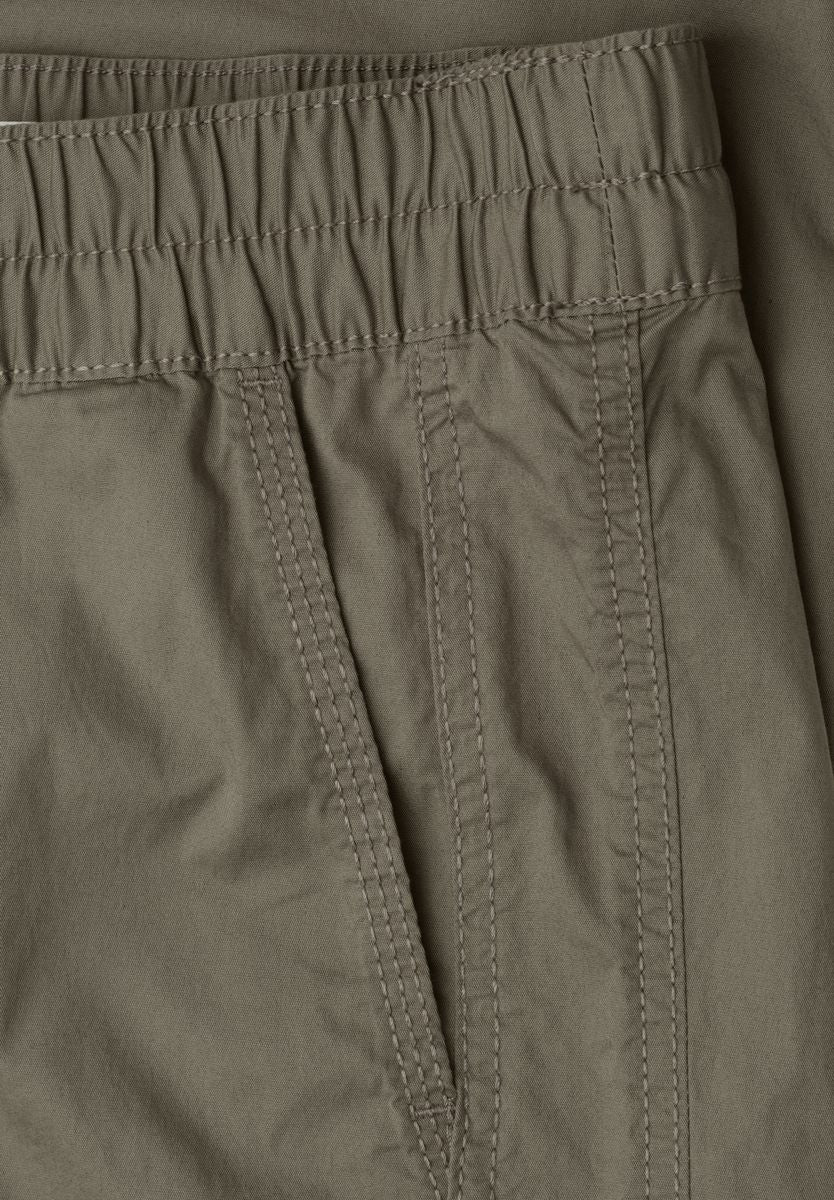 Straight Leg Hose in Hose Papertouchware