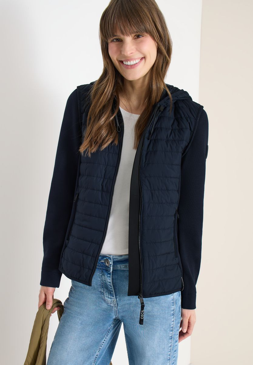 Jacke mit Strukturmix und Kapuze