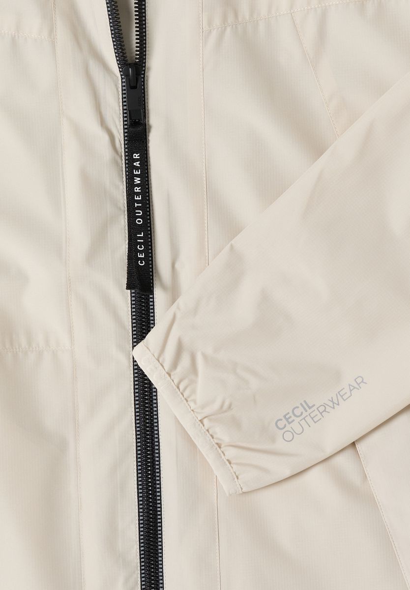 Jacke mit Kapuze und Tunnelzug