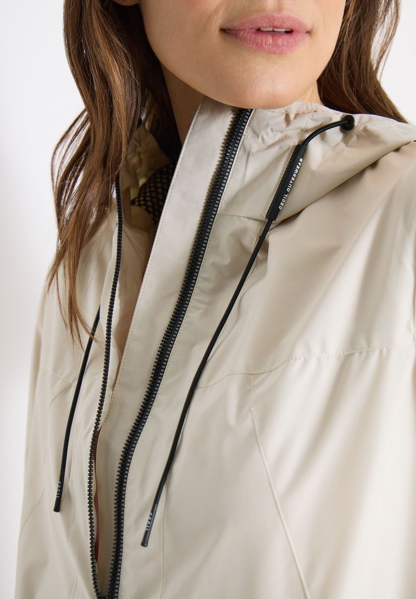 Jacke mit Kapuze und Tunnelzug