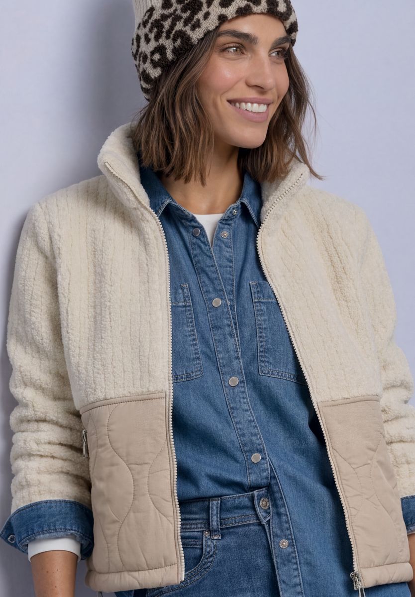 Teddy-Jacke mit Softshelldetails