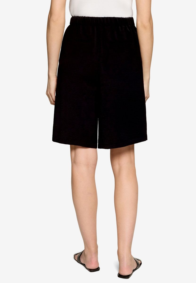Bermuda-Shorts  mit Gürtel