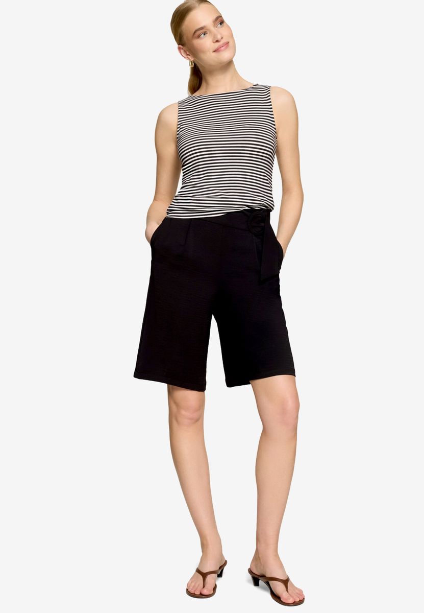 Bermuda-Shorts  mit Gürtel
