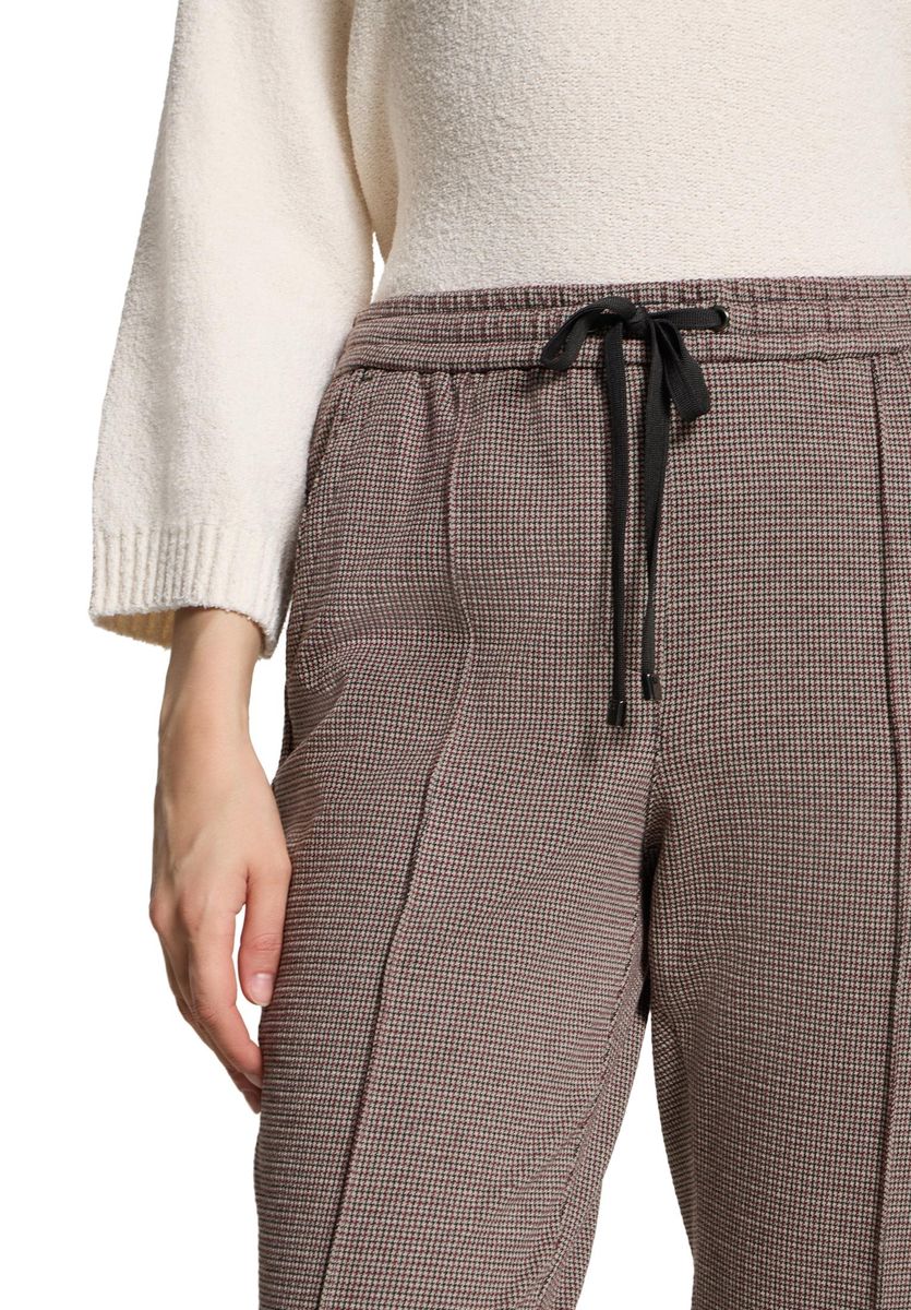 Karo-Hose