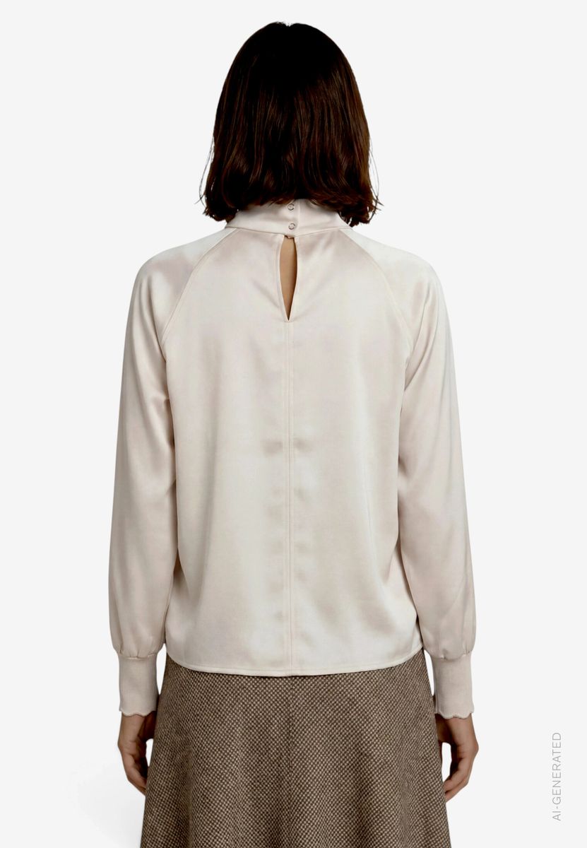Satinbluse mit Stehkragen