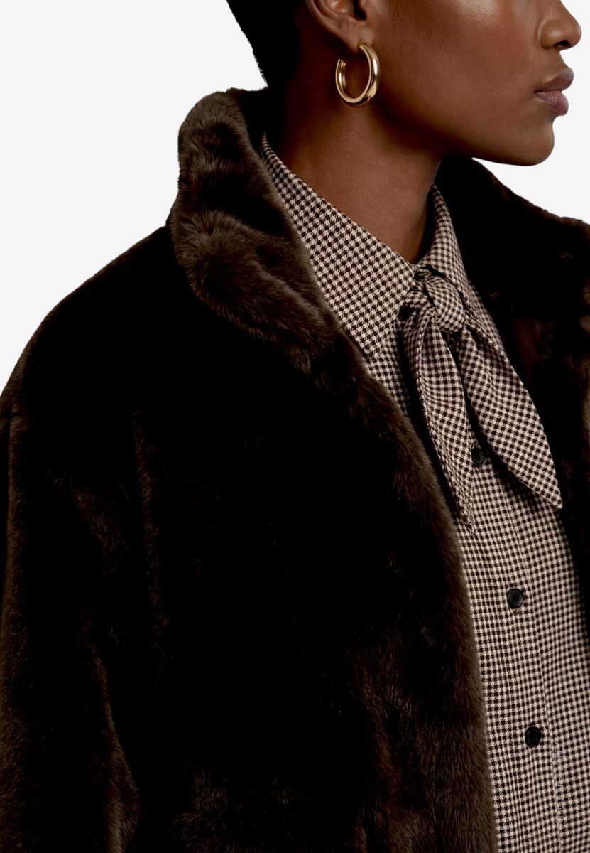 Plüschjacke  mit Taschenklappen