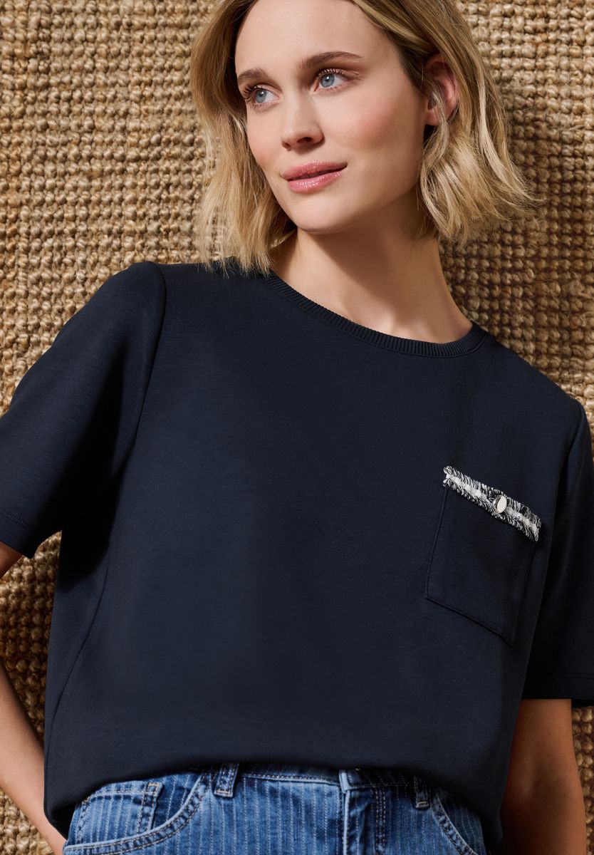 T-Shirt mit dekorativer Brusttasche