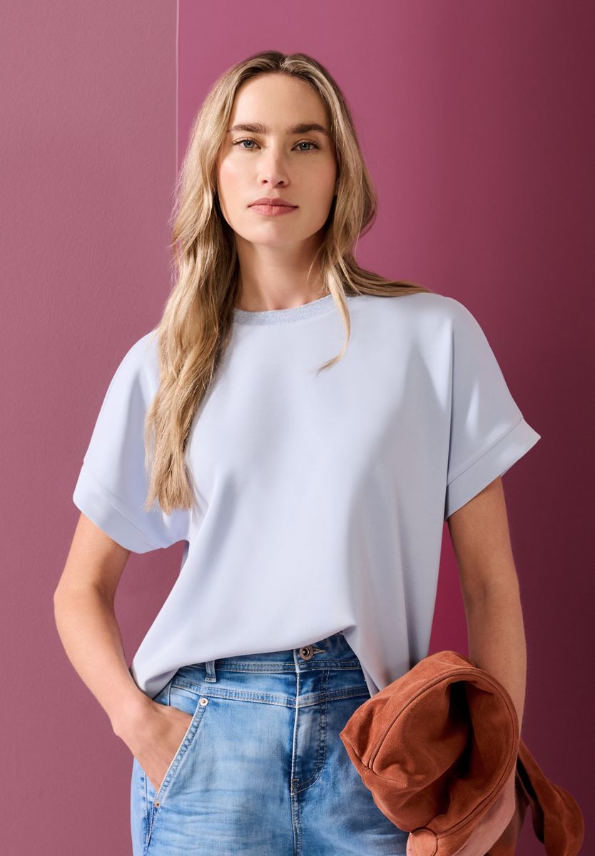 T-Shirt im Silk-Look mit Rundhals