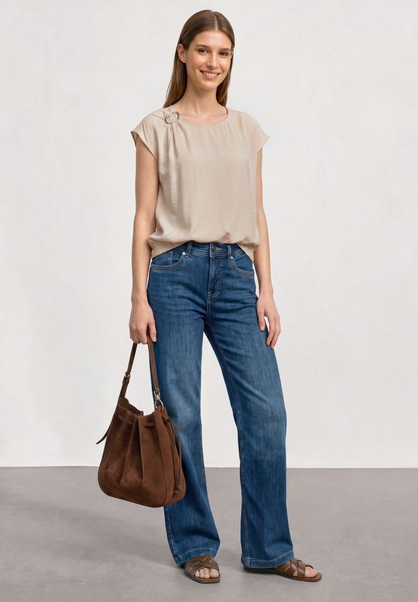 Blusenshirt mit Rundhals und Schnallendetail