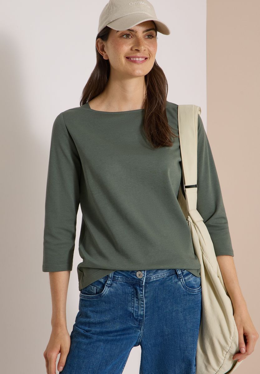 Basic Shirt mit U-Boot-Ausschnitt