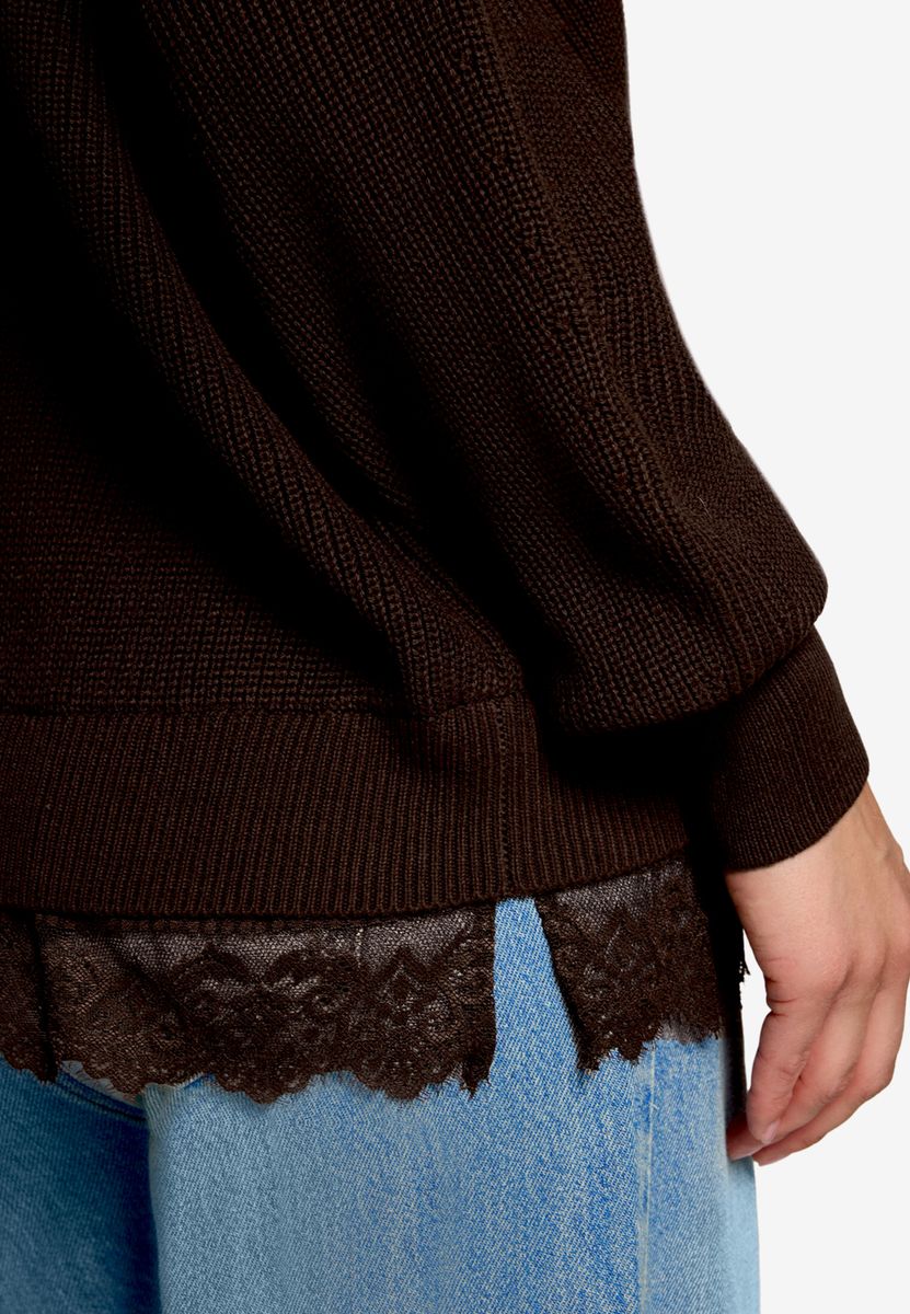Strickpullover mit Spitzenkante