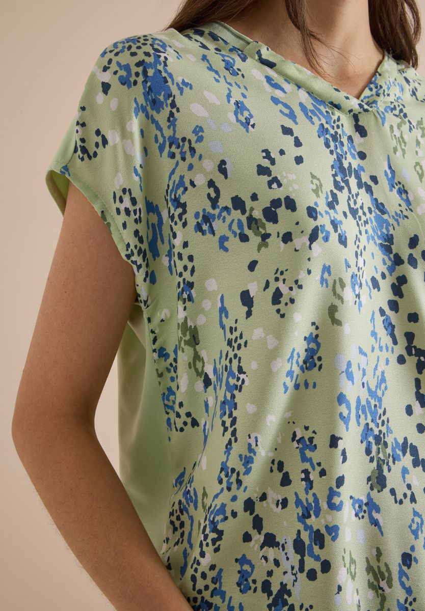 Kurzarm Blusenshirt mit Strukturmix
