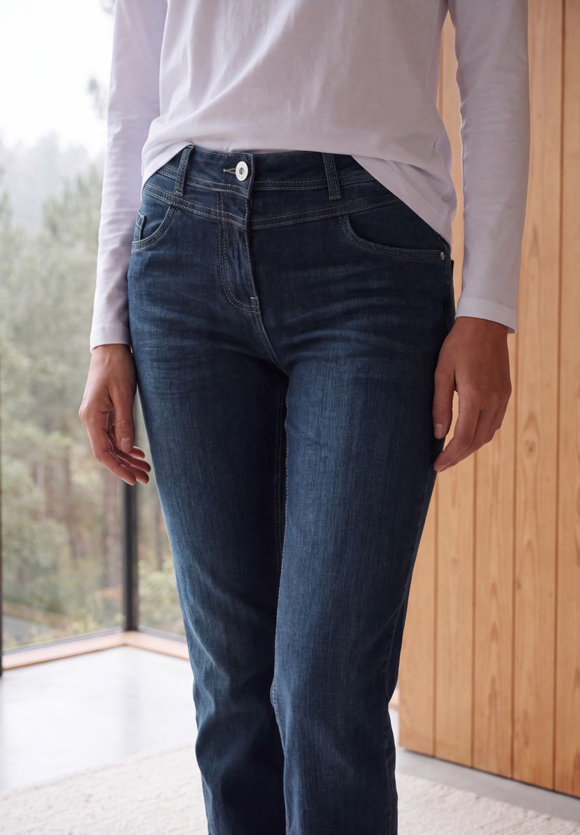High Waist Bootcut Jeans im Slim Fit