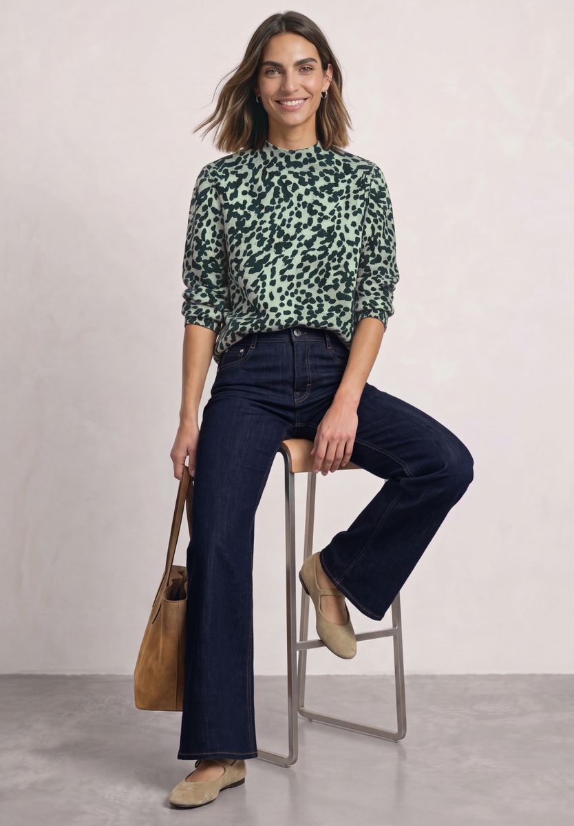 Pullover mit Turtle Neck und Leo-Muster