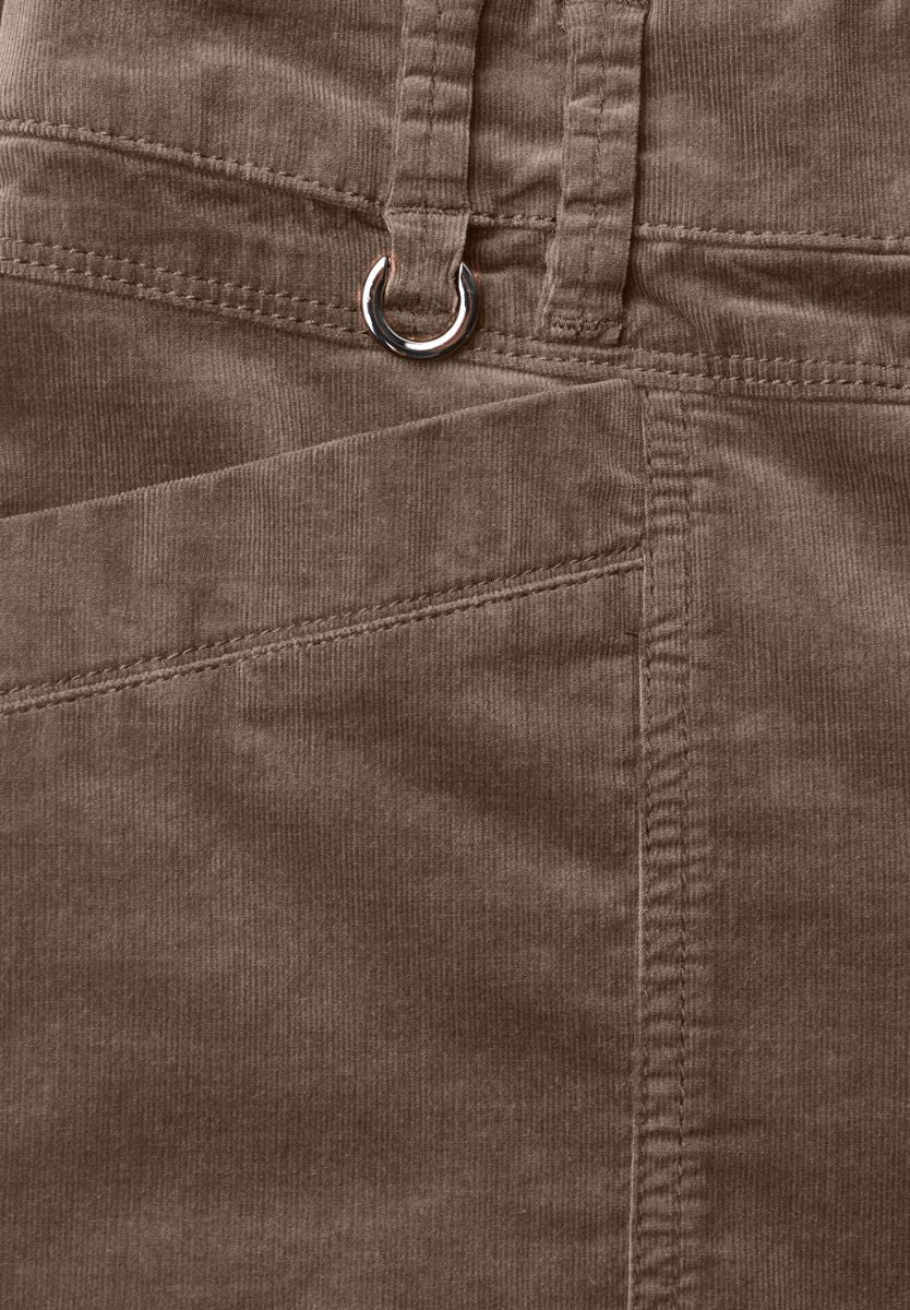 Barrel Leg Hose aus Cord im Casual Fit
