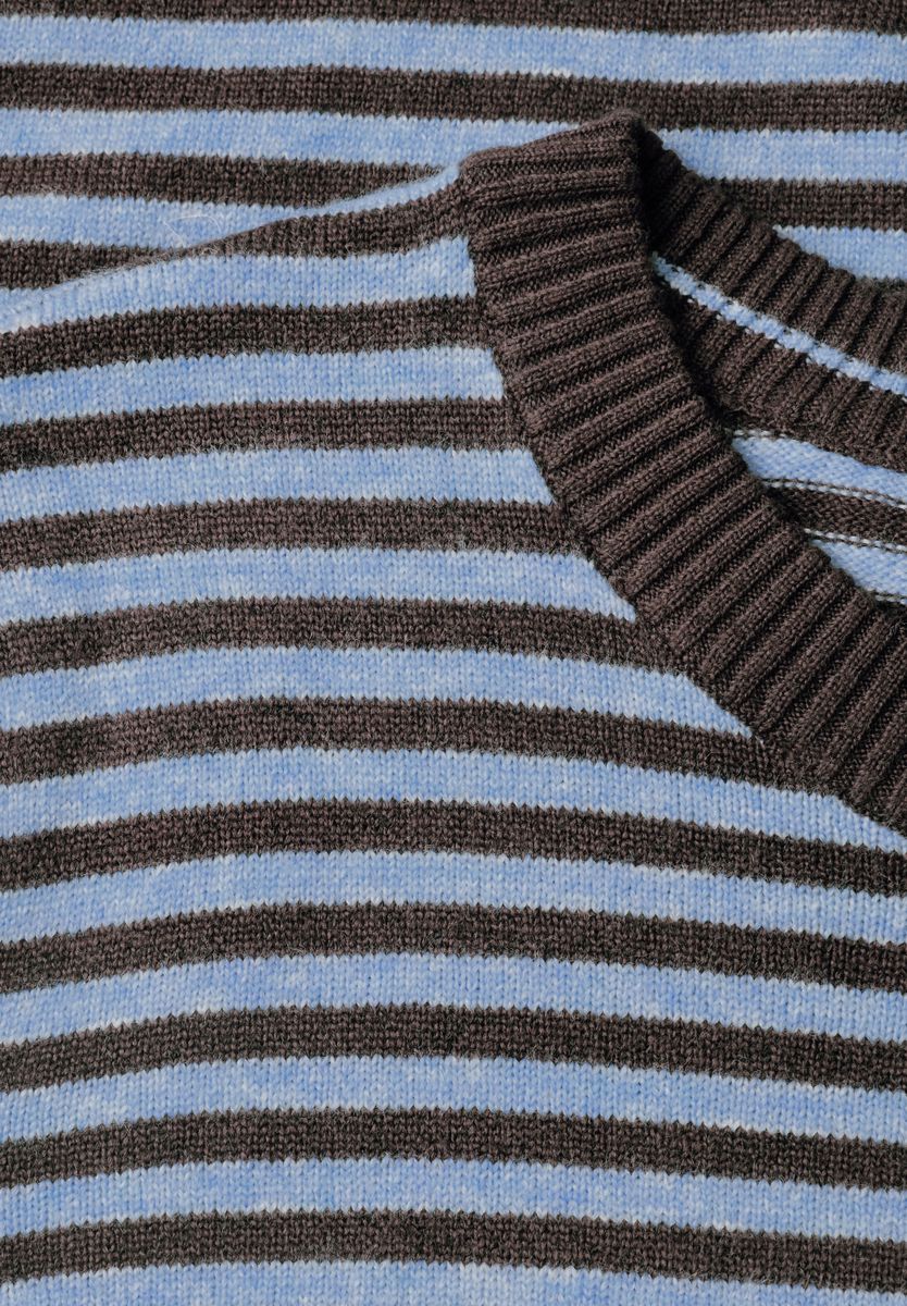 Pullover mit Rundhals und Streifen