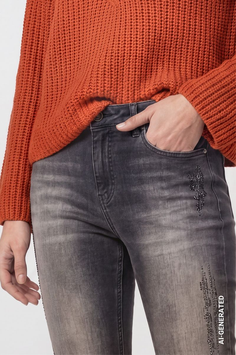 Jeans mit Strassakzenten