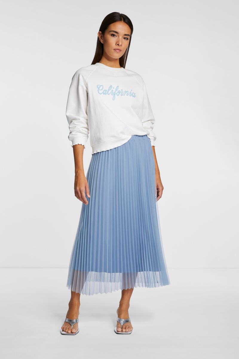 tulle skirt