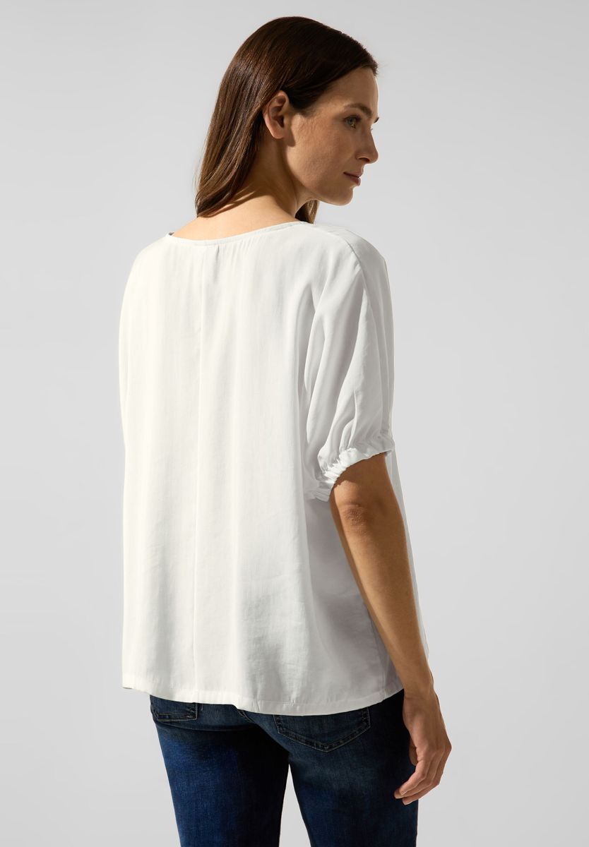 Bluse mit gerafftem Halbarm